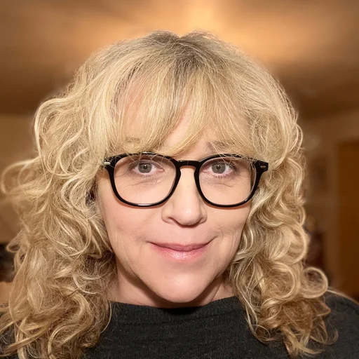 Fiona Hunnisett (Screenwriter)